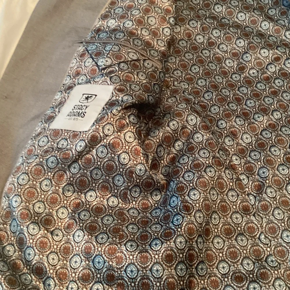 Stacy Adams Gray Blazer with Paisley Lining and Pocket Square